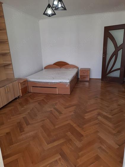 Garsonieră decomandată în Basarabia