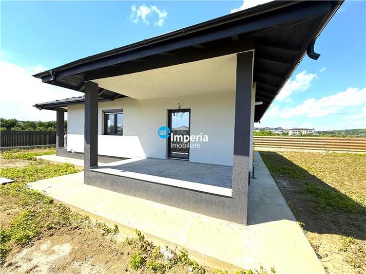 Casă individuală cu 4 camere cu Teren 600 Mp în Lunca Cetățuii