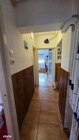 Apartament cu 4 camere decomandat în Soarelui
