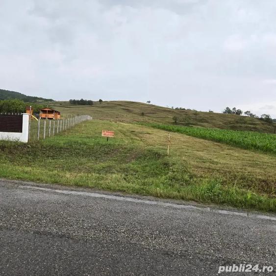 Teren de 908 mp, în Josani