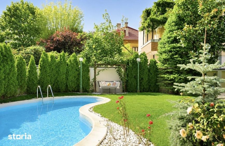 Casă cu 7 camere cu Teren 475 Mp în Domenii