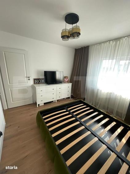 Apartament cu 3 camere decomandat, mobilat în Rovine