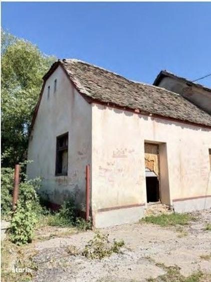 Casă cu 4 camere în Dobârca