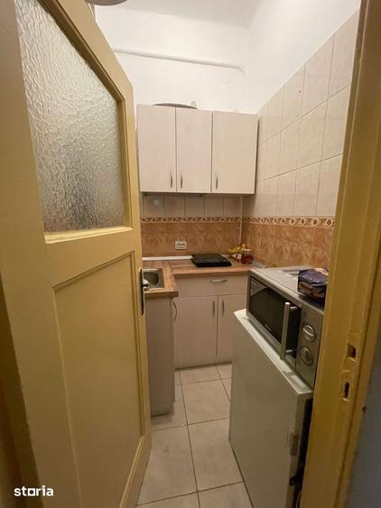 Apartament cu 2 camere decomandat în Romană