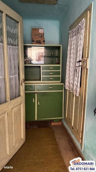 Casă cu 2 camere cu Teren 318 Mp în Piața Centrală