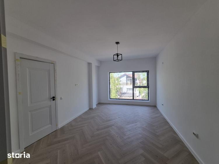 Casă cu 4 camere cu Teren 400 Mp în Domnești