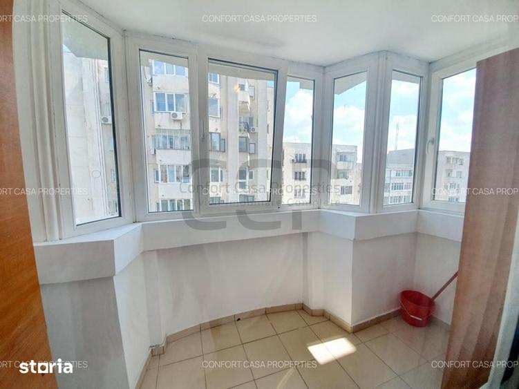 Apartament cu 3 camere decomandat, mobilat în Nerva Traian