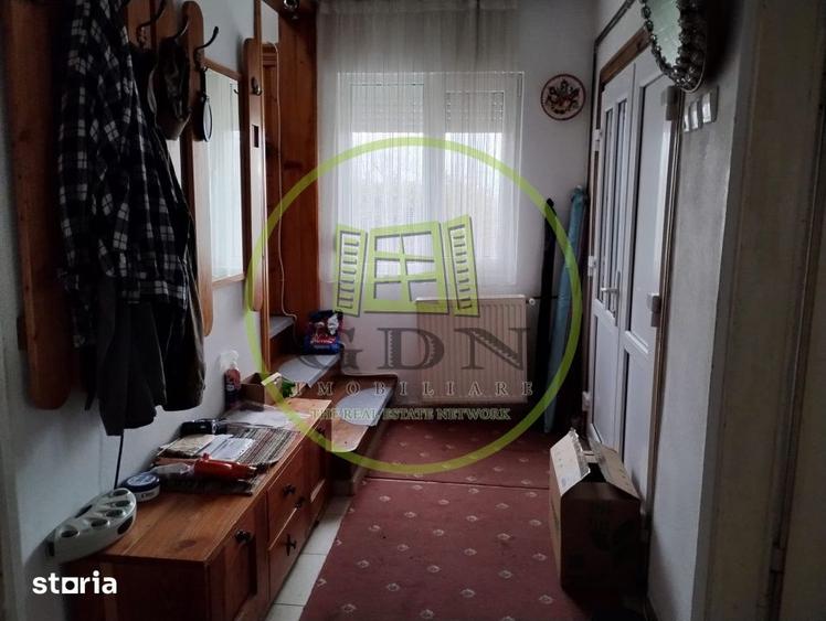 Casă cu 6 camere cu Teren 2200 Mp în Cerașu