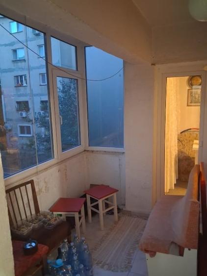 Apartament cu 3 camere decomandat, mobilat în Lujerului