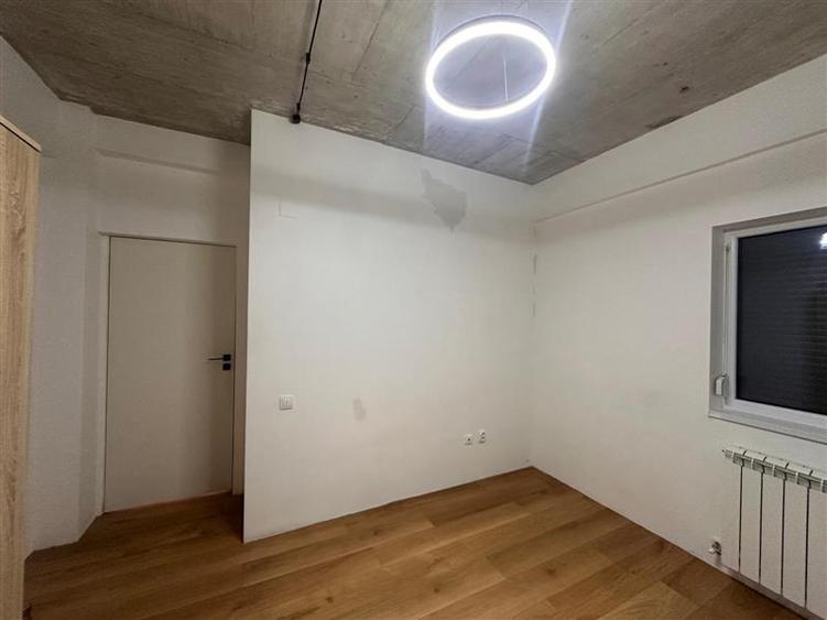 Apartament cu 3 camere decomandat, mobilat în Copou