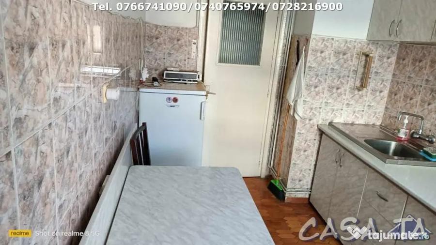Apartament cu 3 camere decomandat în Ultracentral