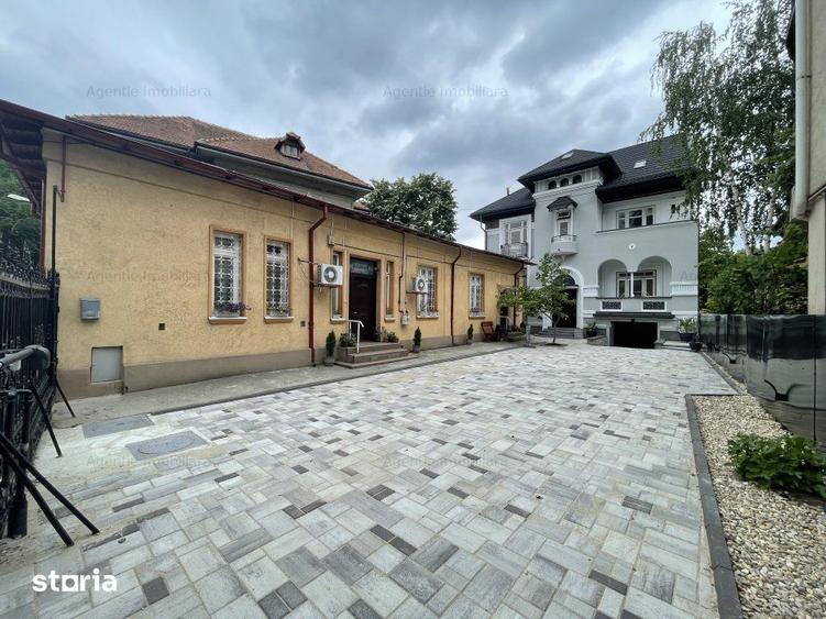 Casă cu Teren 100 Mp în Eminescu
