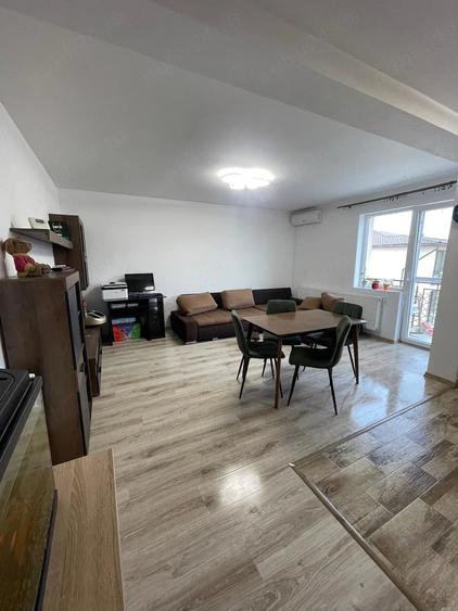 Apartament cu 2 camere decomandat în Giroc