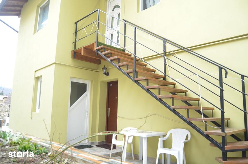 Casă cu 4 camere cu Teren 186 Mp în Valea Alba