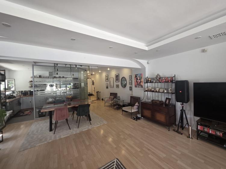 Apartament cu 3 camere decomandat în Herăstrău