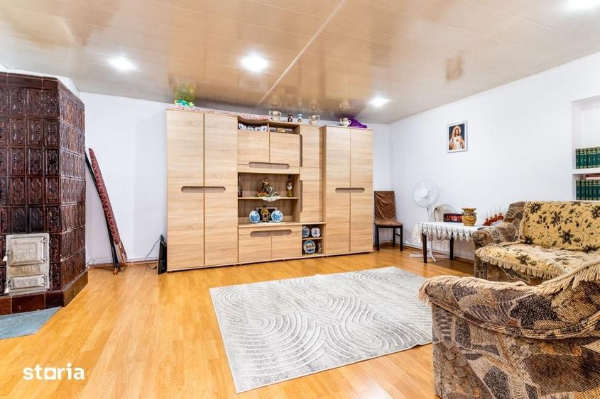 Casă cu 2 camere cu Teren 900 Mp în Brăișoru