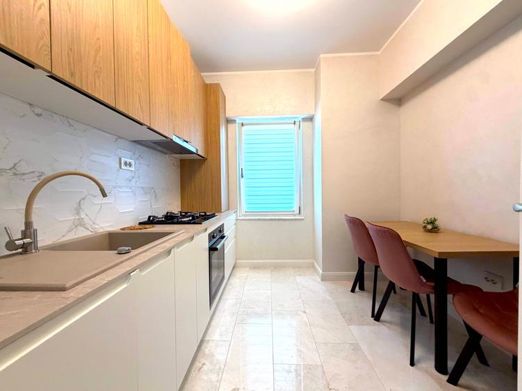 Apartament cu 2 camere decomandat în Copou