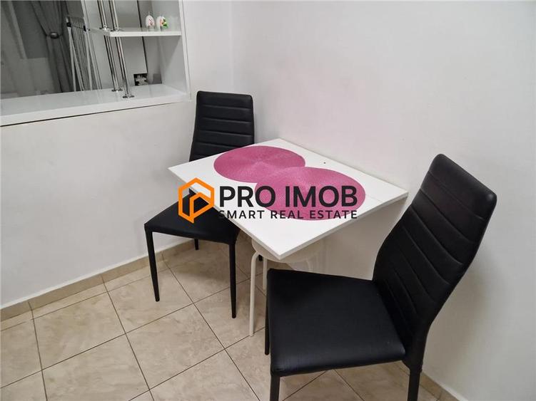 Apartament cu 2 camere decomandat, mobilat în Micro 14