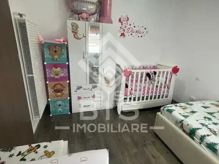 Apartament cu 4 camere decomandat în Exterior Est