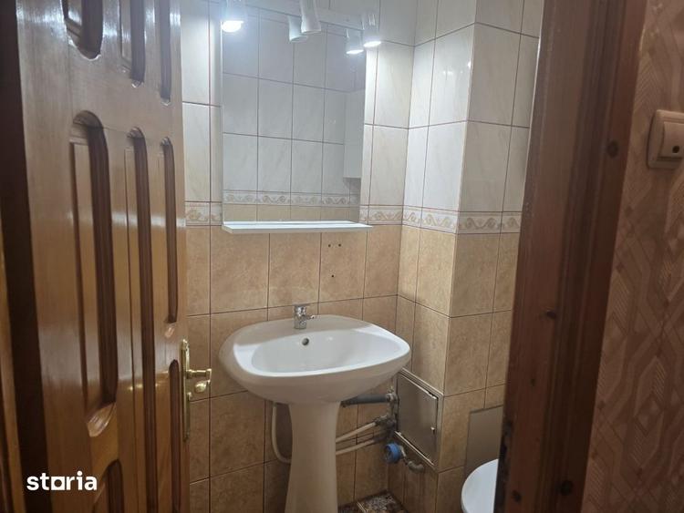 Apartament cu 3 camere decomandat în Coiciu