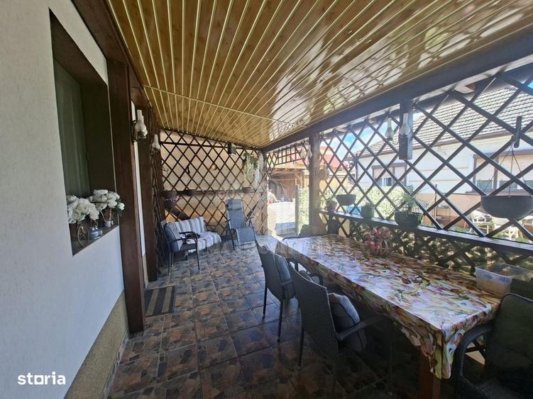Casă cu 4 camere decomandat în Lunca Calnicului