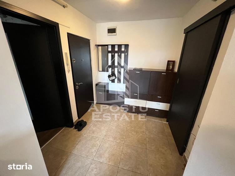 Apartament cu 3 camere decomandat în Dumbrăvița