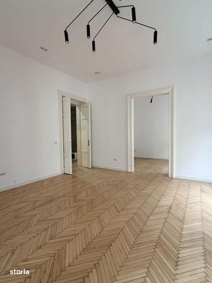 Apartament cu 3 camere în P-ța Maria