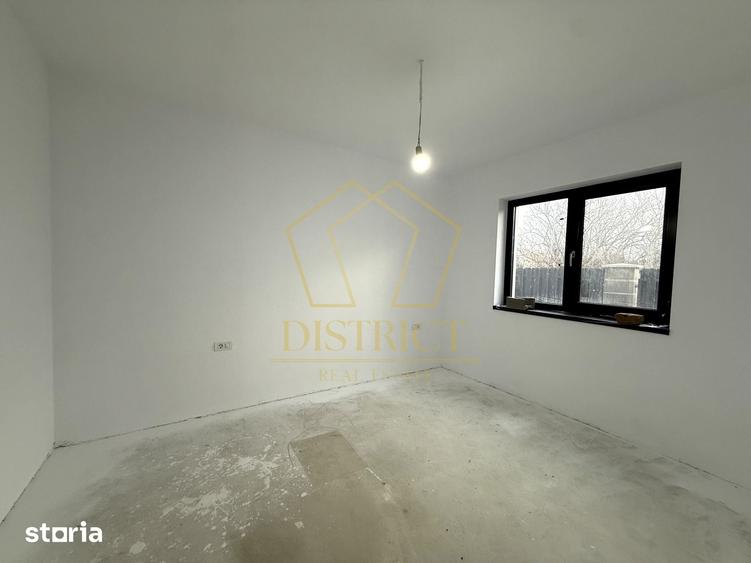 Duplex despartit prin camera tehnica cu 4 camere | Giroc - 6
