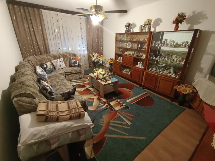 Apartament Frumoasa 3 camere DECOMANDAT, zona superba - 1