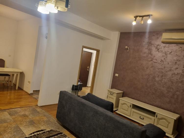 Apartament cu 2 camere decomandat în UTA