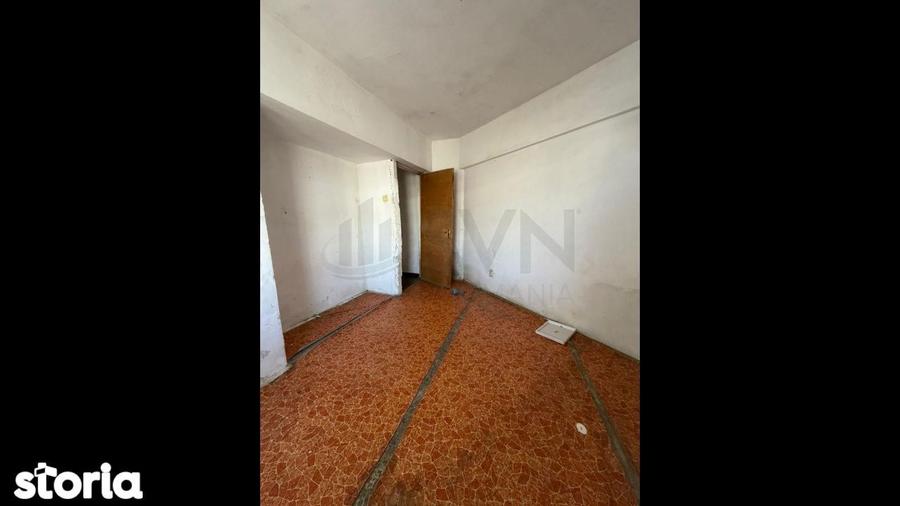 Apartament cu 3 camere decomandat în Crângași