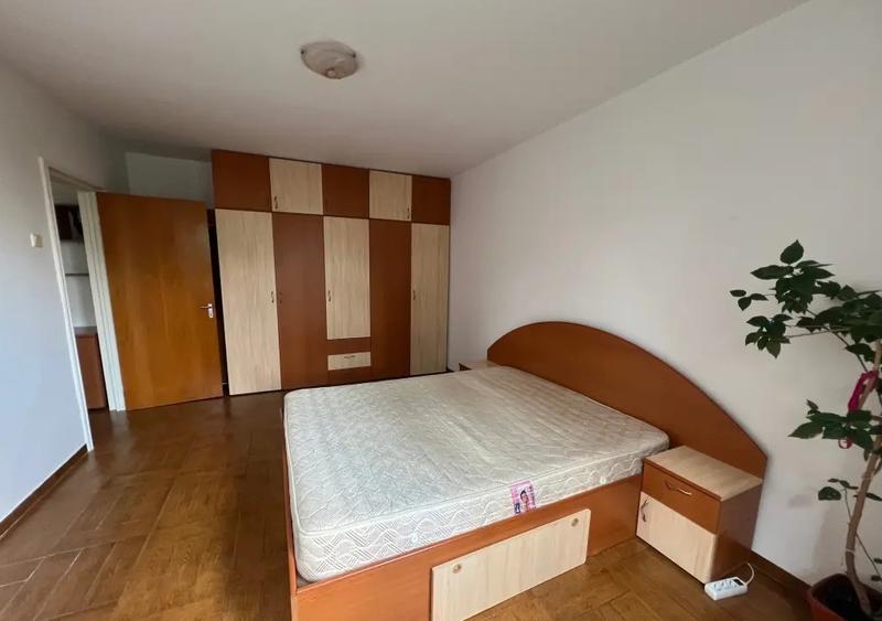 Apartament cu 2 camere semidecomandat în Ozana