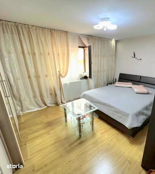 Casă cu 4 camere cu Teren 176 Mp în Central