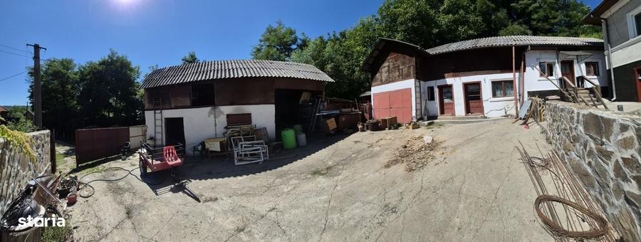 Casă cu 3 camere în Godeni