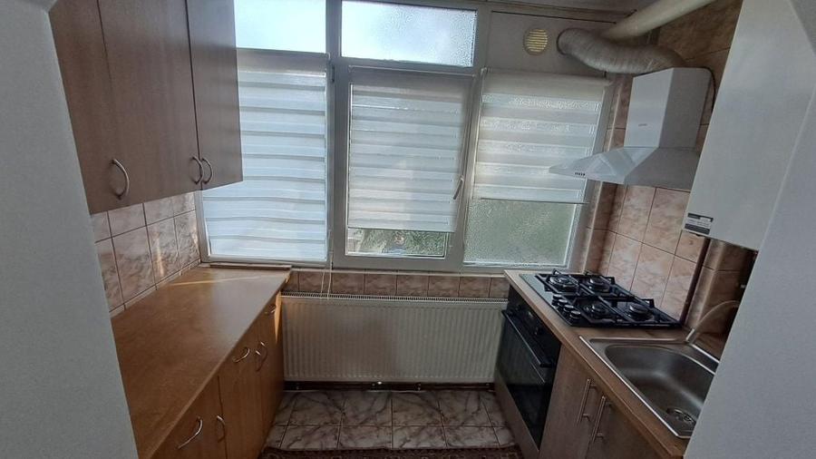 Apartament cu 2 camere decomandat în Lipovei