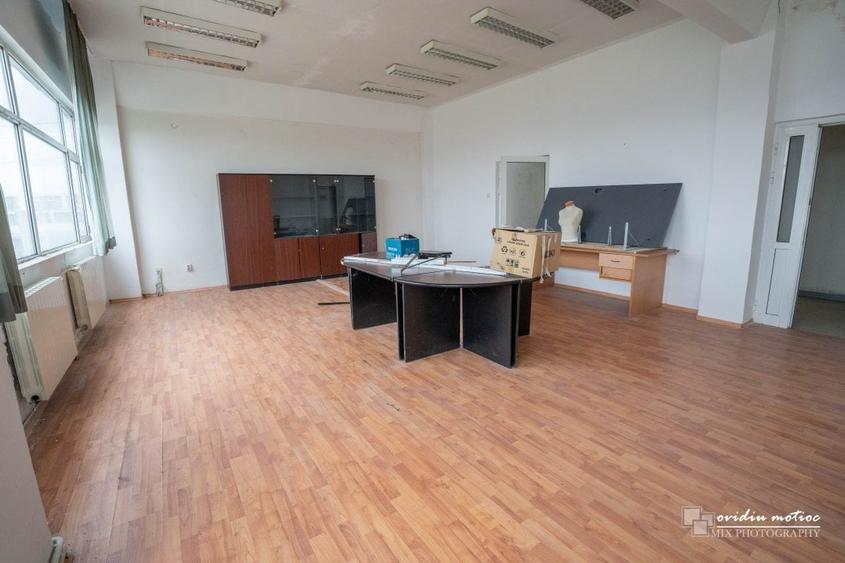 Spațiu industrial, de 9,500 mp, în Central