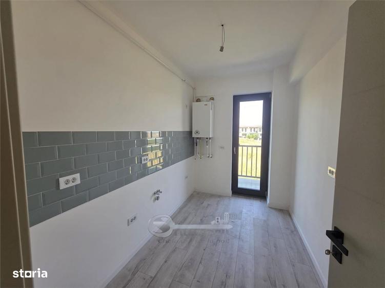 Apartament cu 3 camere decomandat în Rediu