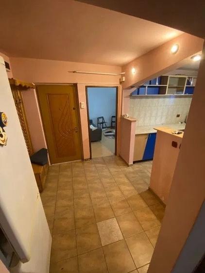 Apartament cu 2 camere decomandat, mobilat în Zimbru