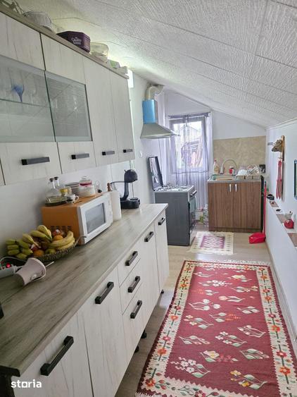 Casă cu 3 camere cu Teren 1700 Mp în Central