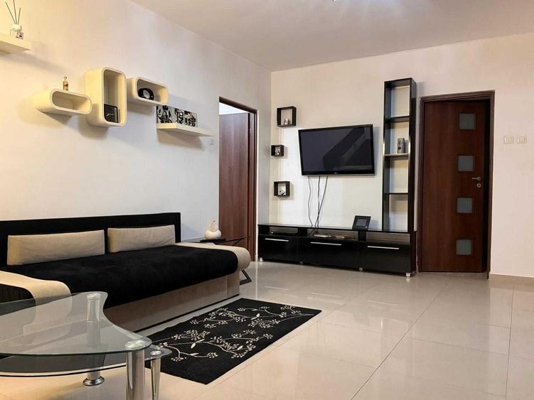 Apartament cu 2 camere semidecomandat, mobilat în Valea Ialomiței