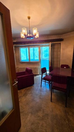 Apartament cu 2 camere decomandat în Titulescu