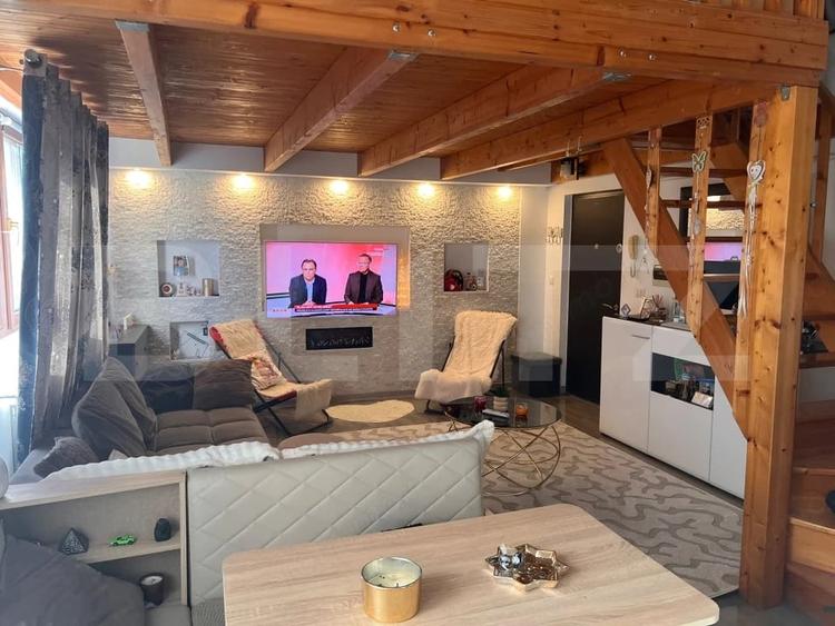 Apartament cu 2 camere semidecomandat în Valea Adâncă