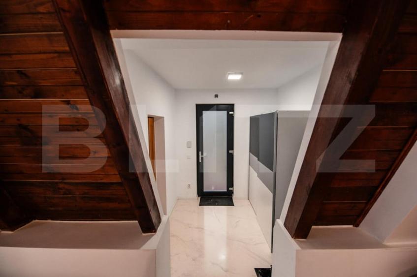 Cabana A-Frame, 195 mp utili, 600 mp teren, Sauna & Ciubar - 10