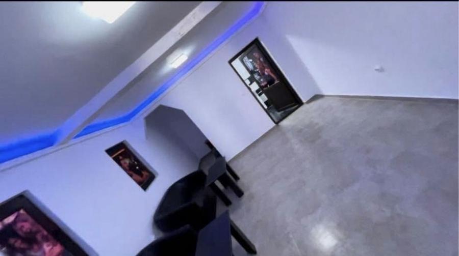 Spațiu comercial, în Conțești