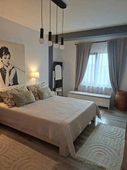 Duplex cu 4 camere cu Canalizare în Giroc