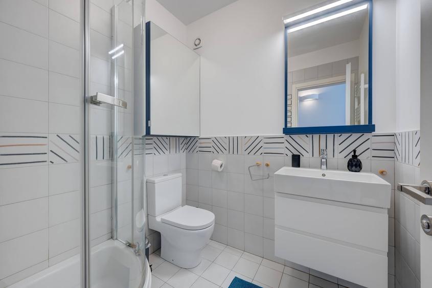 Apartament cu 4 camere semidecomandat, mobilat în Chiajna