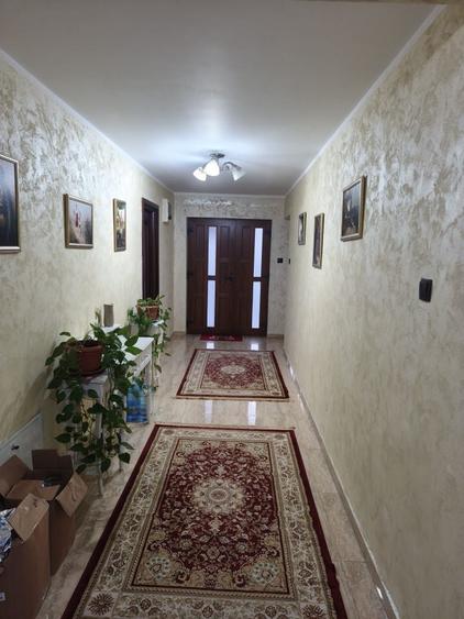 Casă cu 4 camere în Valea Moșneagului