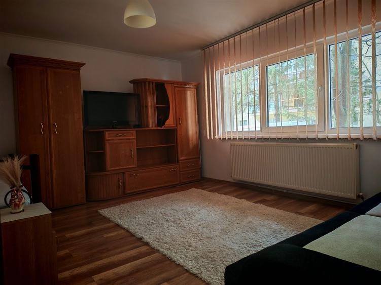 Garsonieră decomandată în Trivale