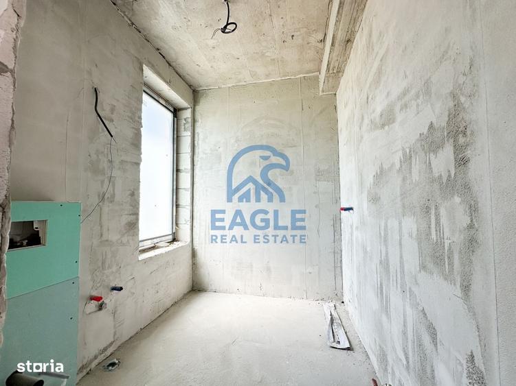 Casă cu 4 camere în Palazu Mare