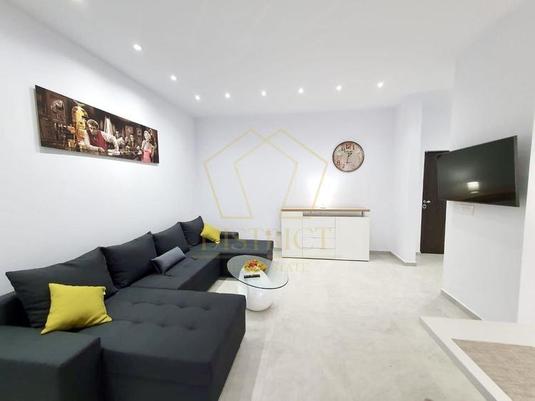 Apartament cu 2 camere semidecomandat, mobilat în Aradului